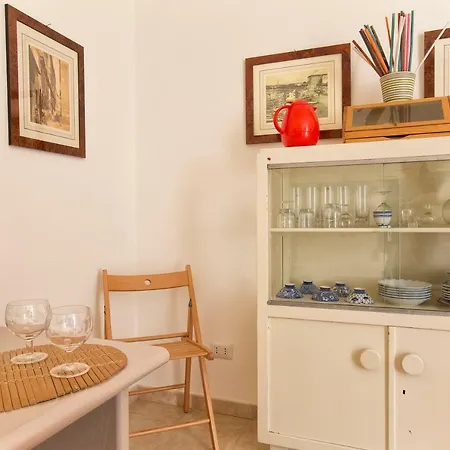 Appartamento Centro Storico Carlo Alberto *