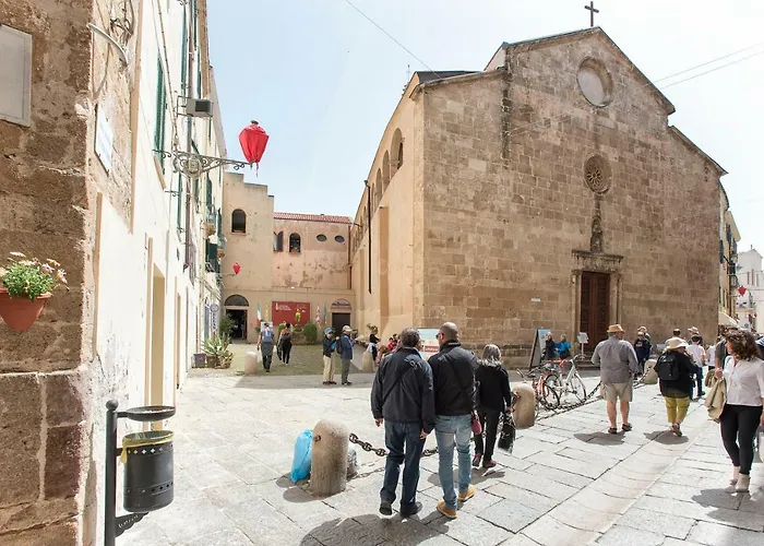 Centro Storico Carlo Alberto アルゲーロ