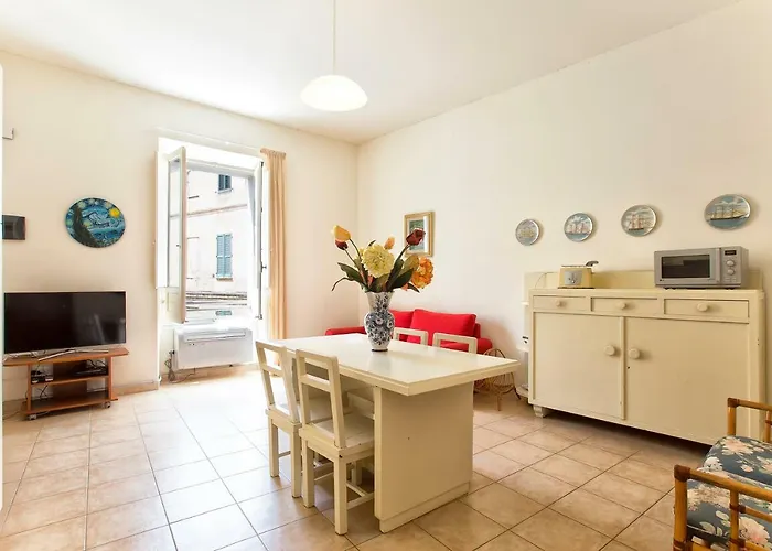 Centro Storico Carlo Alberto * アルゲーロ